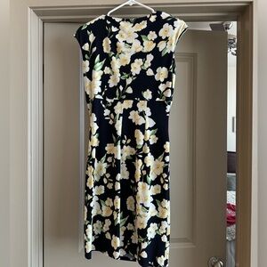 Navy floral vneck dress